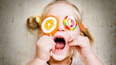 Медики назвали опасную «сладость» для детей