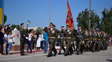 У Харківському інституті танкових військ відбувся випуск лейтенантів (відео)