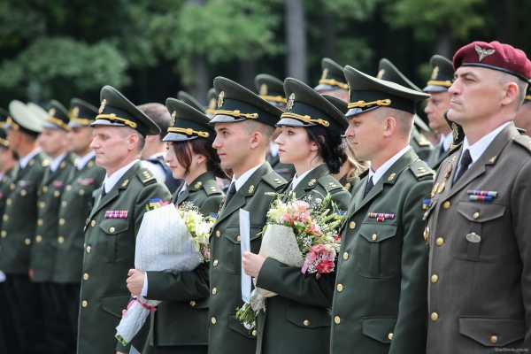 В Харькове состоялся выпуск офицеров Нацгвардии