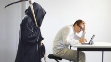 Ученые выяснили,что работать больше 10 часов — опасно для жизни