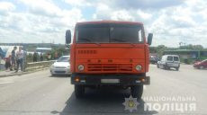 ДТП на Харьковщине: грузовик насмерть сбил пешехода