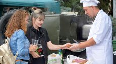 В Украине прошел фестиваль полевой кухни в память о погибшем на Донбассе бойце-поваре (видео, фото)