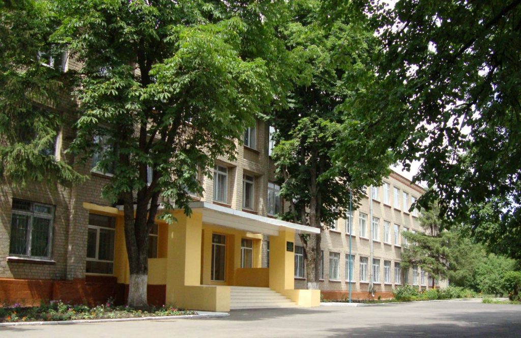 В Харькове переплачивали на ремонте областной школы