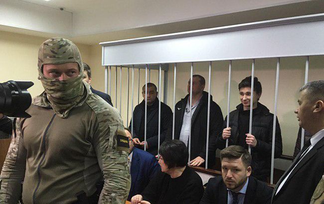 Суд в Москве продолжил арест украинским морякам
