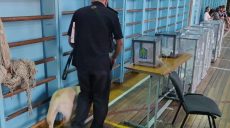 В день выборов в Харькове два раза «минировали» избирательные участки (фото)
