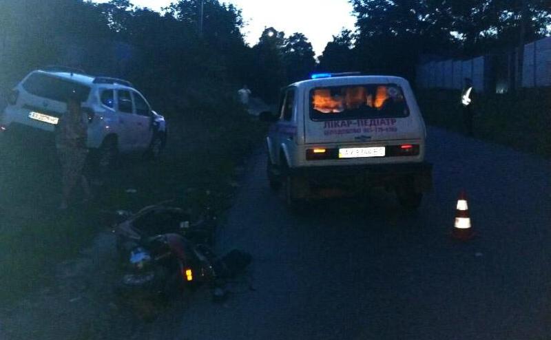 На Харьковщине сбиты подростки на скутере (фото)