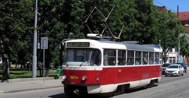 Два харьковских трамвая изменили маршрут