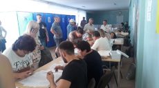 В Харькове на 170 округе участки открылись вовремя (фото)