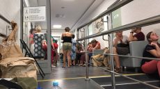 В Шевченковском районе ОИК не принимает бюллетени (фото)