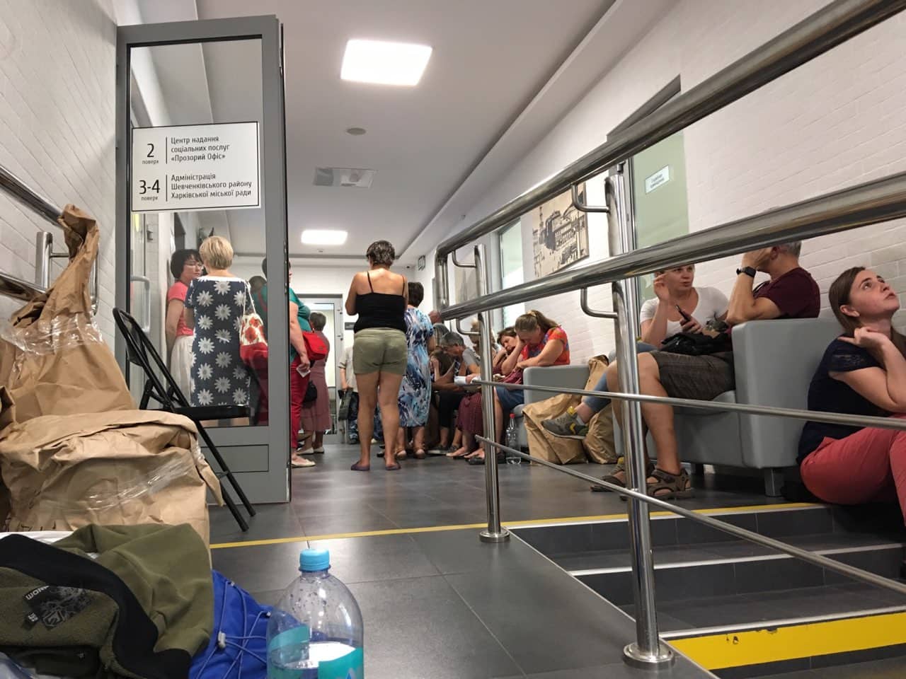 В Шевченковском районе ОИК не принимает бюллетени (фото)