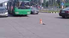 В центре Харькова сбили велосипедиста: движение затруднено (фото)