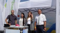 Банкіри ПриватБанку відпрацювали день у полі