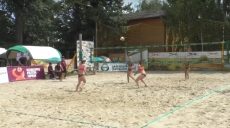 Кубок України з пляжного волейболу: найкращих визначать у неділю (відео)