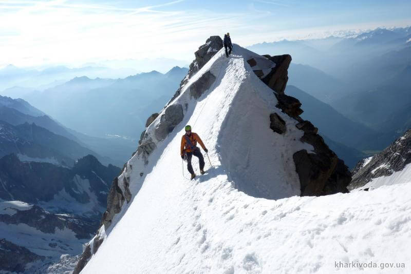 Харьковские альпинисты покорили один из самых сложных маршрутов Альп