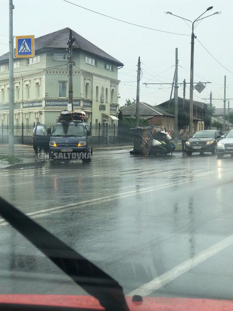 Тройное ДТП в Харькове (фото)
