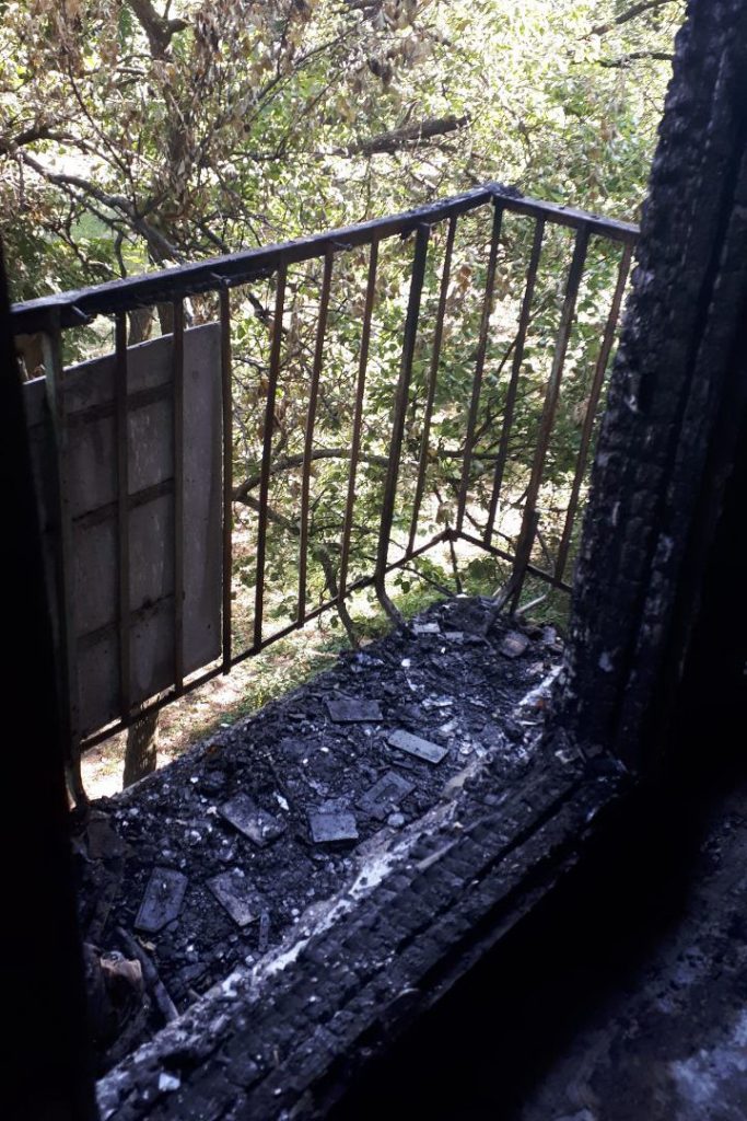 В Харькове горели два балкона в пятиэтажном доме