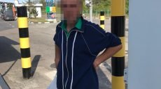 Рецидивиста-россиянина выдворили из Харькова обратно в Россию (фото)
