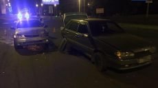 На Ландау столкнулись Opel и ВАЗ (фото)