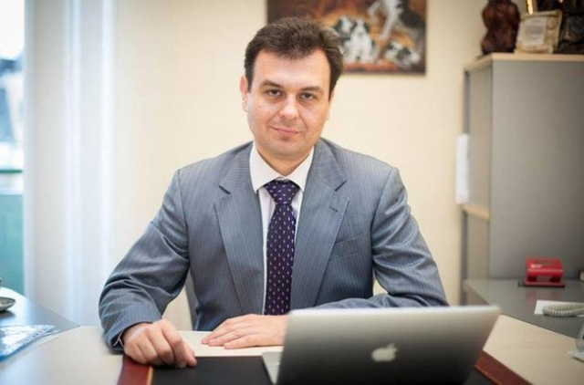 Покупатель сможет вернуть деньги за покупку, если ему выдадут фальшивый чек