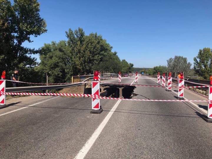 В «Укравтодоре» назвали причину обрушения моста в Харькове