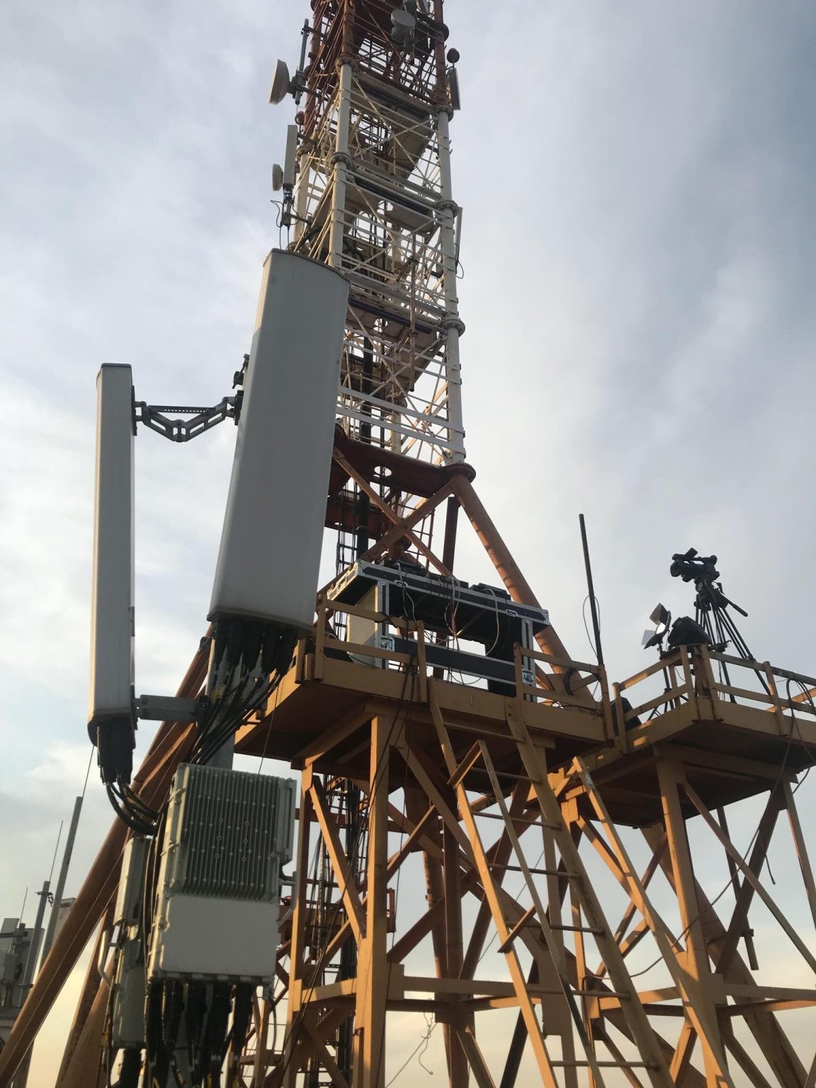 DJ выступил на крыше Госпрома