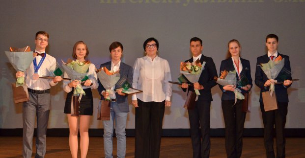 Харьковские школьники — лидеры интеллектуальных соревнований