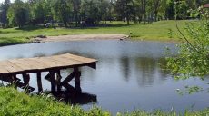 На Харьковщине в пруду нашли тело человека