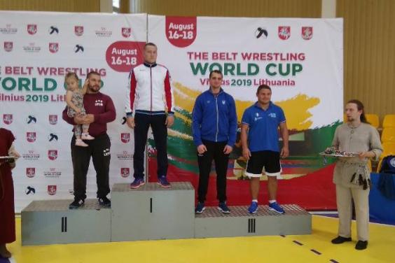 Харьковчанин стал призером Кубка мира по борьбе на поясах (фото)