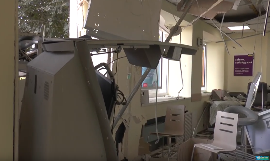 Злочинці викрали десятки тисяч, а сотні — розгубили під час втечі (відео)