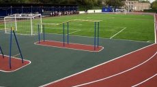 В нескольких школах Новобаварского района открыли новые стадионы