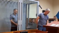 Перерезал горло и выкинул в мусорный бак: суд отправил убийцу в СИЗО (фоторепортаж)