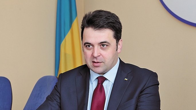 Зарплаты госслужащим планируют увеличить на 30% — глава Нацагенства