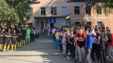 Юные спортсмены Харьковщины получили новое общежитие и автобус
