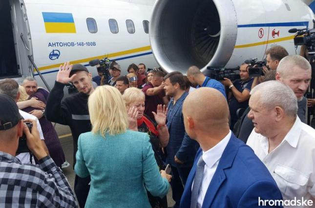 Возвращение освобожденных украинцев: послы стран Большой семерки сделали заявление