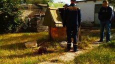 На Харьковщине пожилой человек упал в колодец (фото)