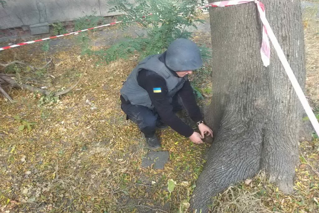 Возле харьковского техникума нашли гранату