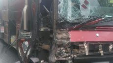 Спасатели деблокировали водителя, пострадавшего в ДТП (фото)