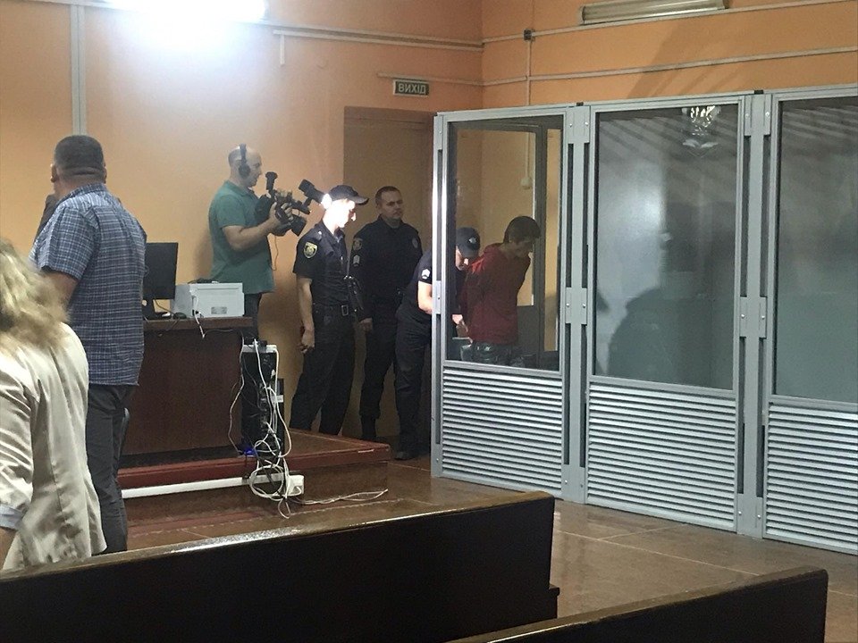 В Купянске избирают меру пресечения насильнику 12-летней падчерицы