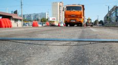 На Холодной горе ремонтируют дорогу, поврежденную фурами