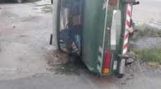 На Старошишковской перевернулась легковушка (фото)
