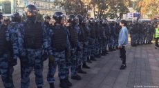 В Москве люди собираются на масштабную акцию протеста против политических репрессий