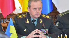 Президент уволил Муженко с военной службы