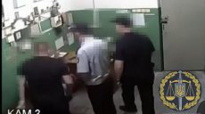 Дело об издевательствах полицейских над пассажирами метро передано в суд