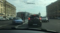 На площади Конституции произошло ДТП (фото)