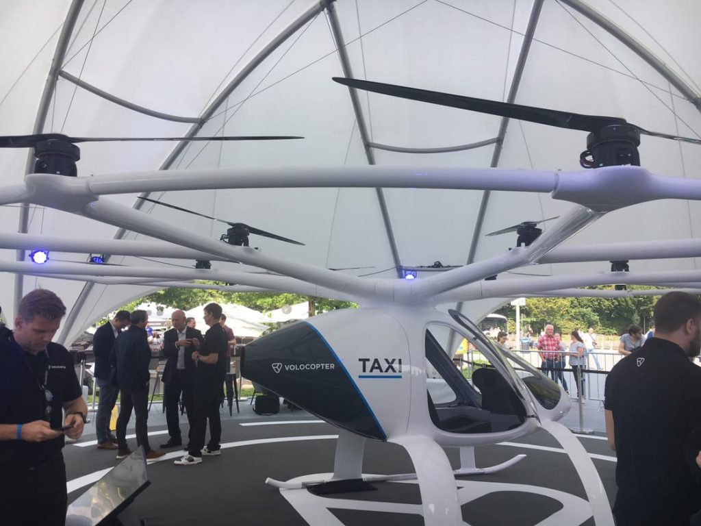 В Германии состоялась презентация летающего такси «Volocopter»