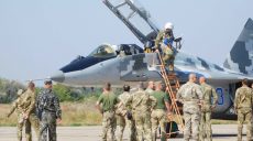 Харьковские курсанты-летчики выполнили первые пуски ракет (фото)