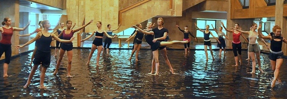 В Харькове поставят «Лебединое озеро» в бассейне (видео, фото)