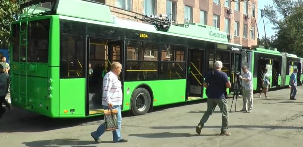 Харків’ян запрошують на роботу водіями та кондукторами (відео)