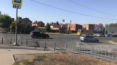 На Салтовке две иномарки не поделили дорогу (фото)