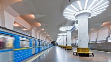 В Харьковском метро встали поезда